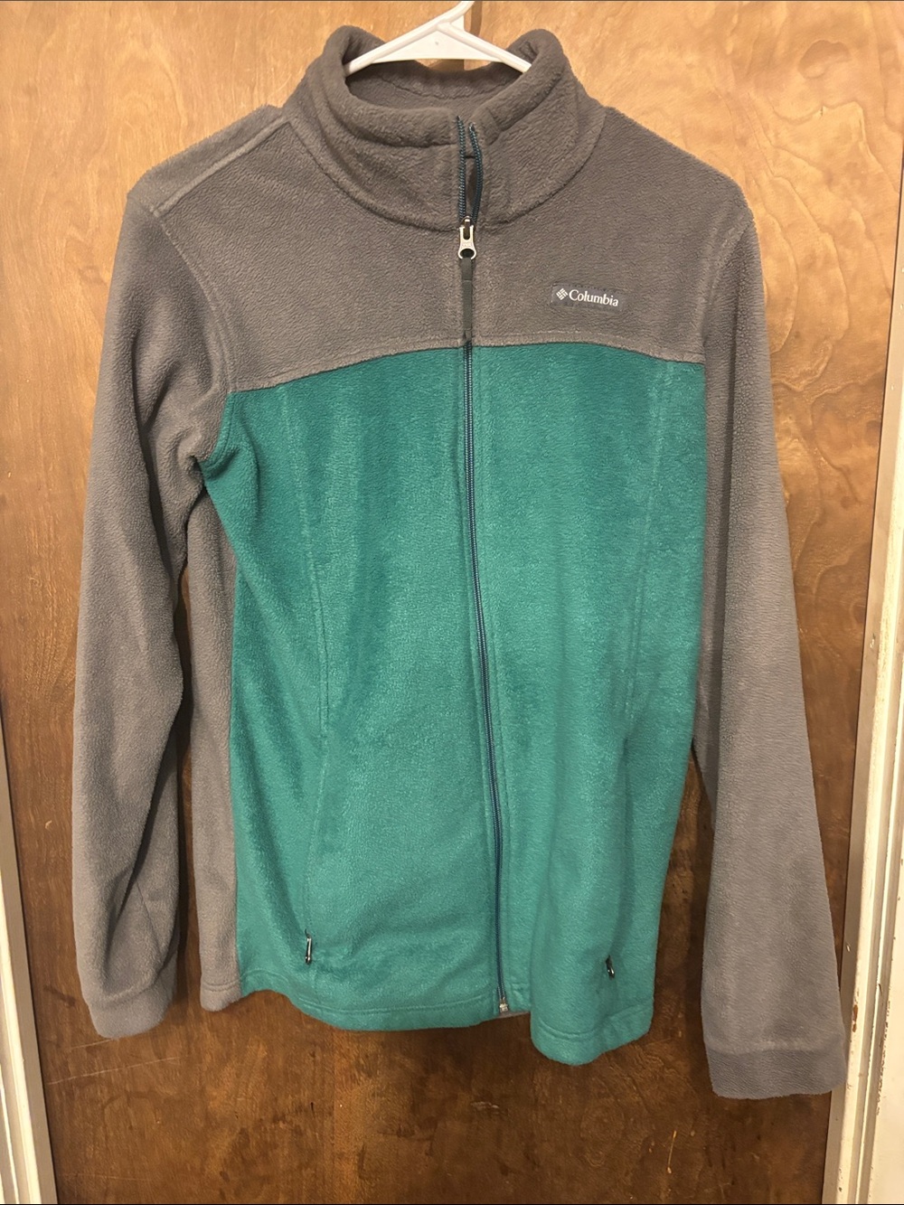 Columbia Two-Tone Fleece Jacket in Teal and Gray
